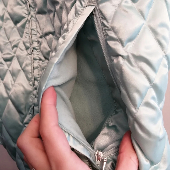 Lands' End Goose Down Quilted Puffer Vest in Shimmery Satin Zip Up Small 6-8 - Picture 5 of 15